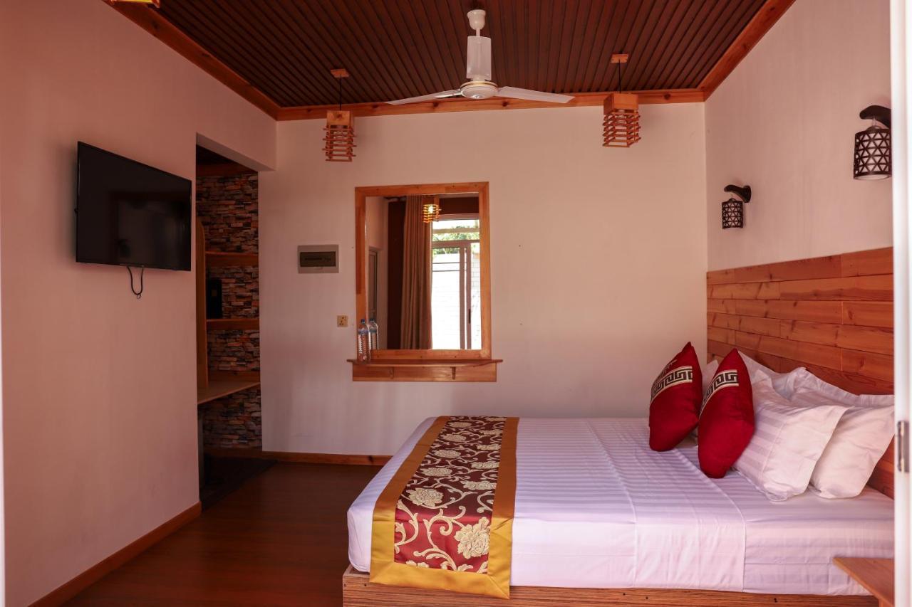 New Breeze Thoddoo Inn ภายนอก รูปภาพ